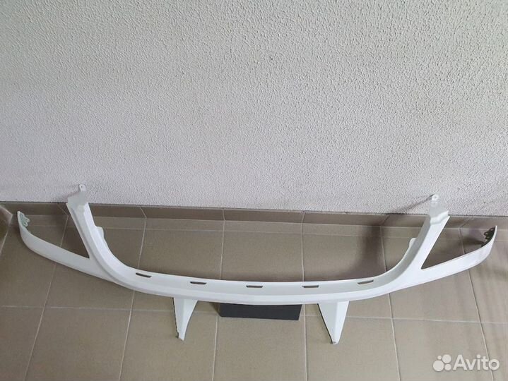 Нижняя часть решетки Mercedes Sprinter W906