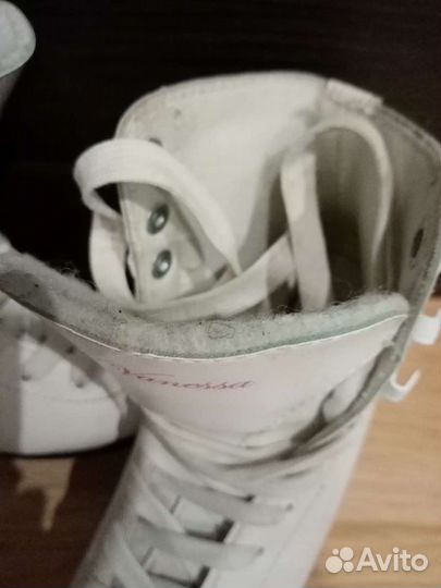 Коньки фигурные