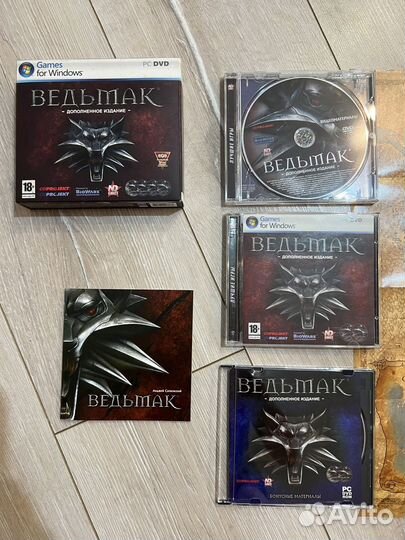 Компьютерная игра Ведьмак издание 3 диска