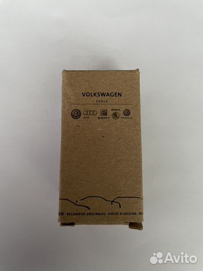 Патрон с лампой PW24W