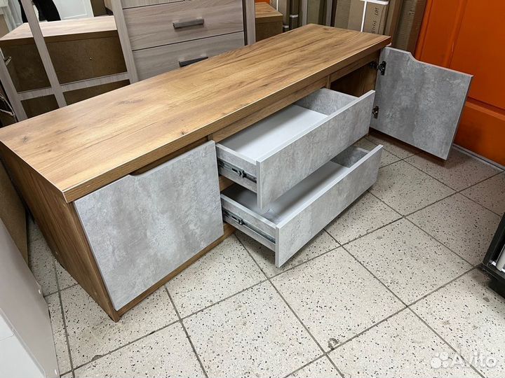 Тумба тв шариковые направляющие