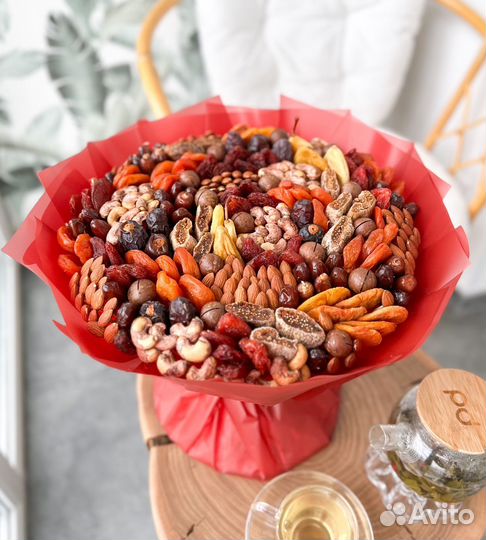 Букеты из сухофруктов и орехов