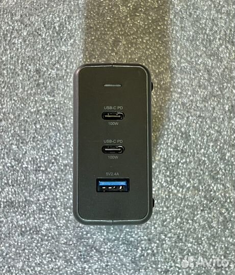 Сетевое зарядное устройство Satechi ST-TC100GM-EU