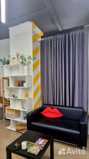 Дизайнерские подушки с вышивкой