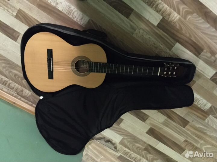 Гитара 6 струн с чехлом