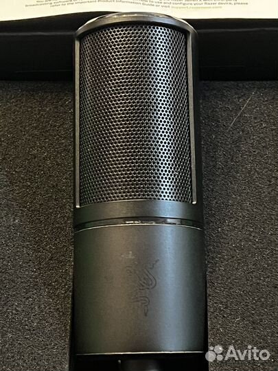 Микрофон Razer seiren X