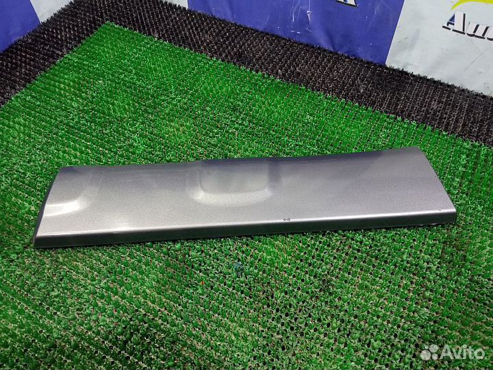 Накладка двери задней правой Honda CR-V