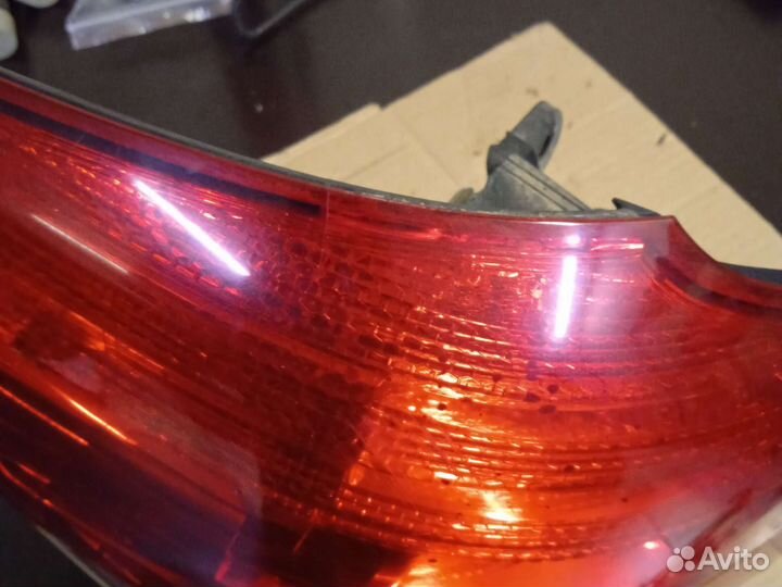 Задний левый фонарь Subaru oytback br9