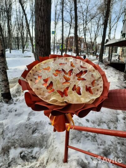 Светящийся букет из сердечек