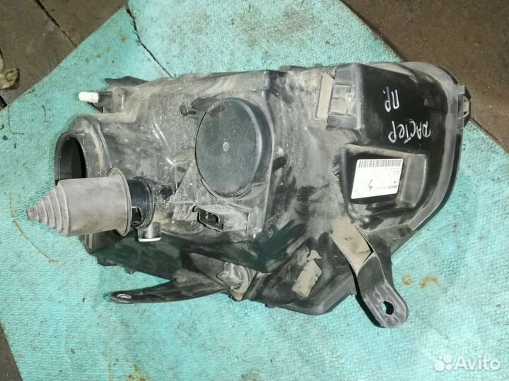 Фара Рено Дастер 1