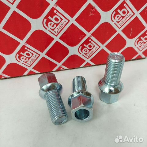 Болт крепления колеса VAG