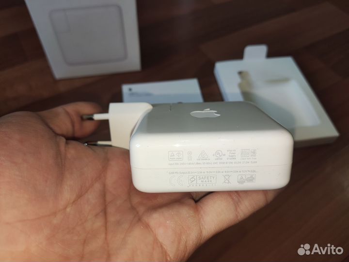 Блок питания Apple 67W