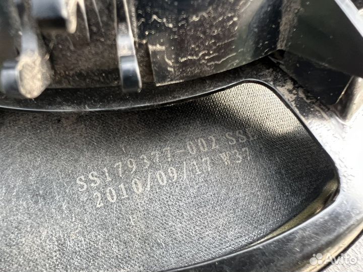 Штатный сабвуфер Bose