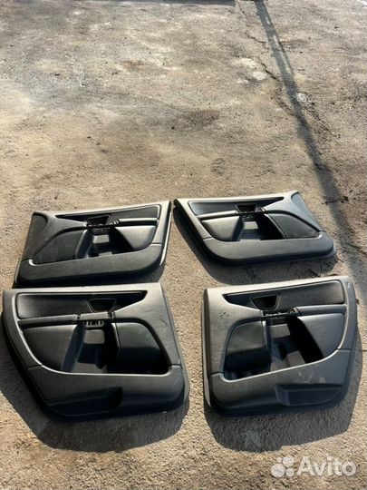 Обшивка боковой двери Volvo Xc90 внедорожник 2.9