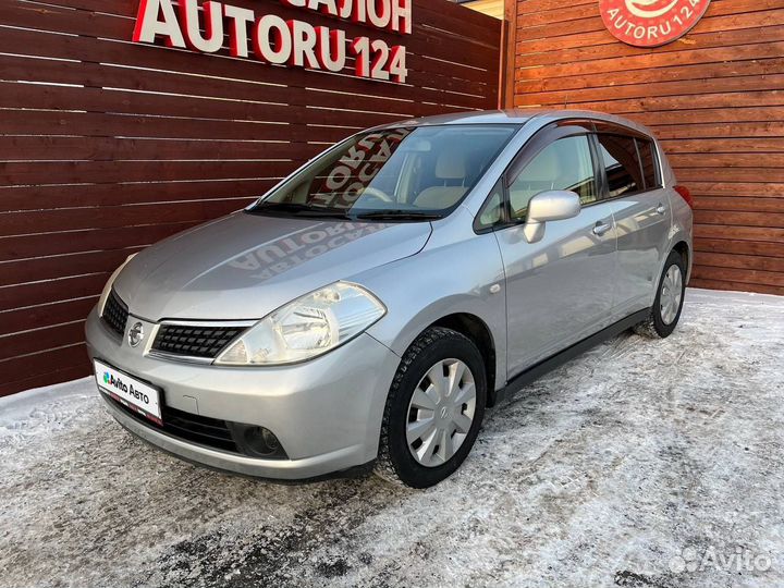 Nissan Tiida 1.5 AT, 2004, 210 000 км