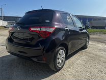 Toyota Vitz 1.0 CVT, 2018, 68 000 км, с пробегом, цена 1 089 000 руб.