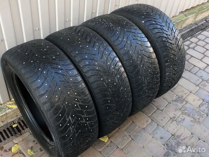 Nokian Tyres Hakkapeliitta SUV 235/60 R17 106T