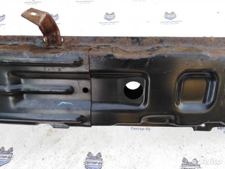 Усилитель бампера задний Hyundai Santa Fe 1 SM