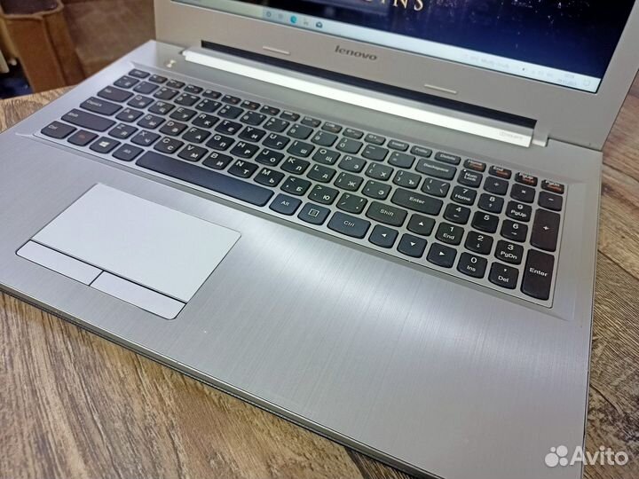 Lenovo 15.6FullHd/Intel i5/SSD/Nvidia 2gb