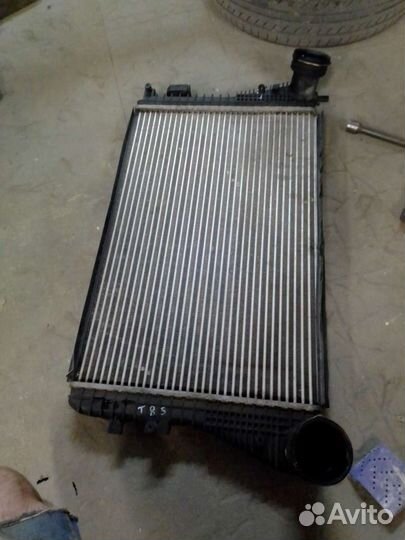 Радиатор Интеркулера Volkswagen Golf 5