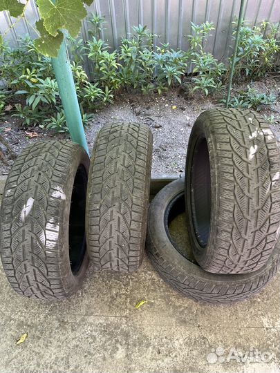 Tigar Winter 215/55 R17