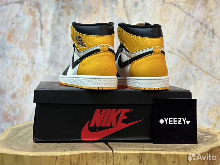 Nike Air Jordan 1 Retro High OG Yellow Toe