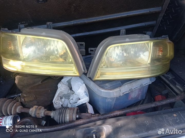 Ниссан куб 2000г.в. на запчасти