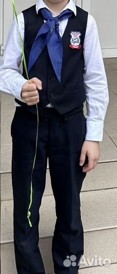 Школьный костюм: жилетка и брюки