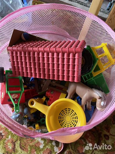 Ферма с железной дорогой