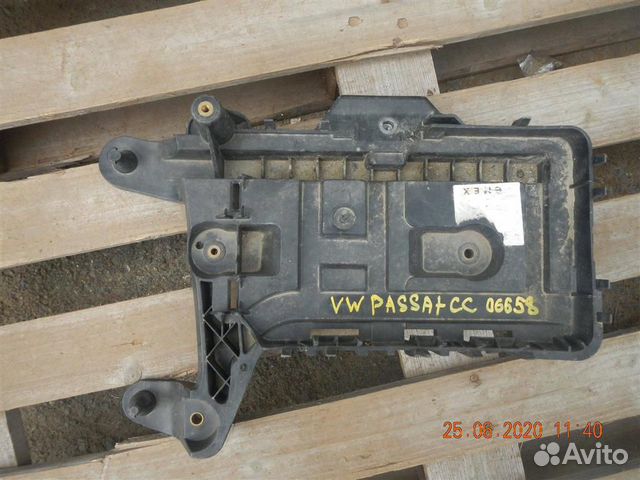 Крепление акб (корпус/подставка) VW Passat CC 200