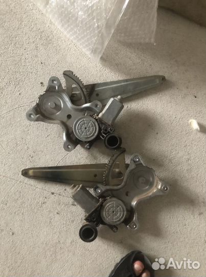 Стеклоподъеный механизм задний Mark 2 110