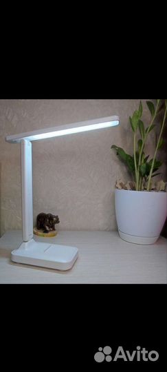 Лампа настольная