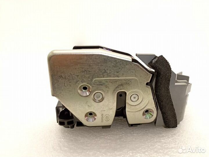 Замок двери задний левый Kia Sorento Prime 3
