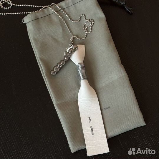 Авангардное колье A.K