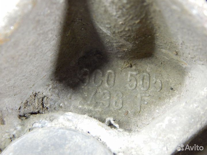 Кулак поворотный задний правый Vw Passat B6