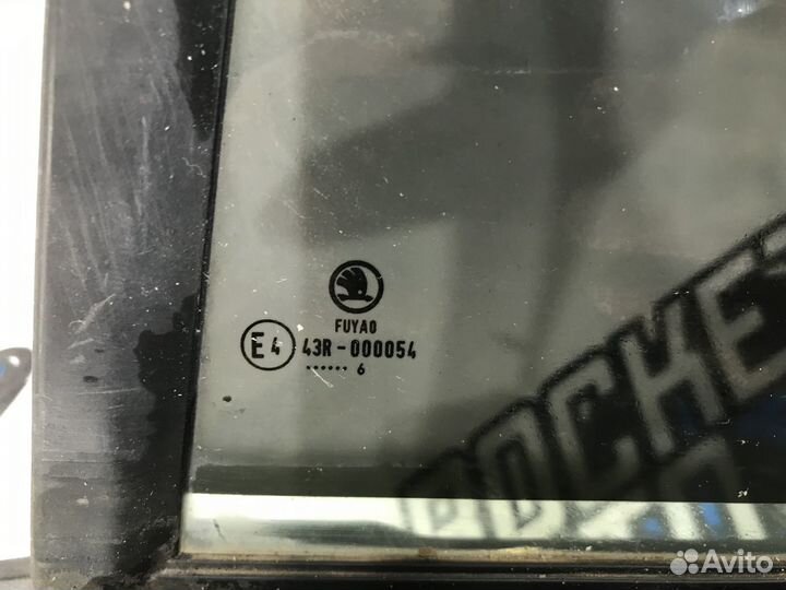 Стекло двери задней левой Skoda Rapid 5JA845213D