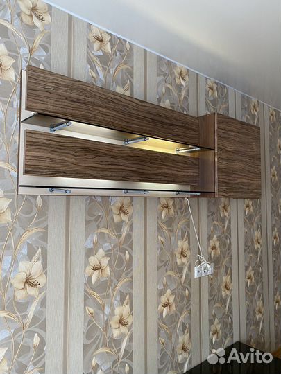 Тумба под телевизор/полка настенная