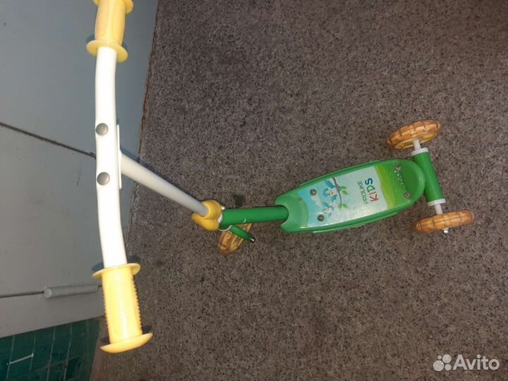 Самокат детский трехколесный