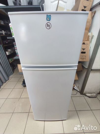 Холодильник почти новый hi