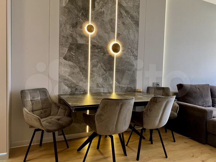 3-к. квартира, 84,4 м², 1/7 эт.