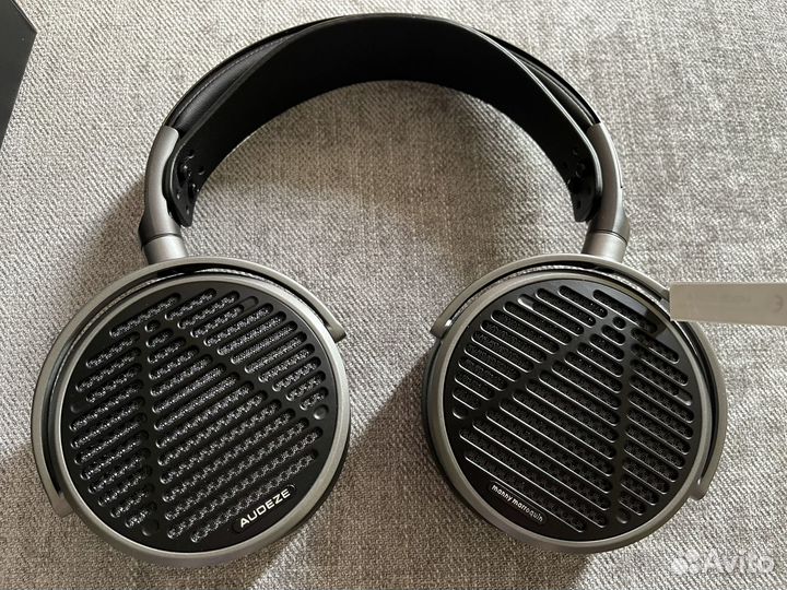 Наушники Audeze MM-100