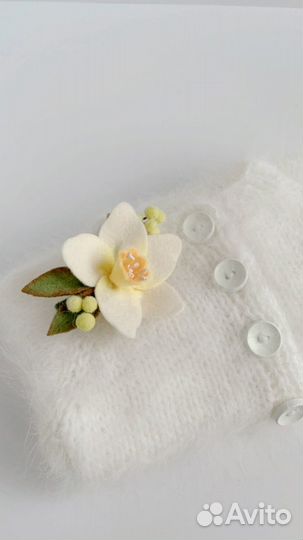 Заколка Нарцис