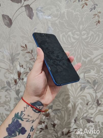 HONOR 10, 4/64 ГБ