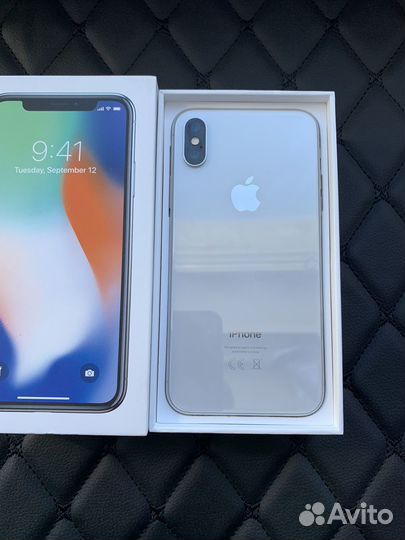 iPhone X, 64 ГБ