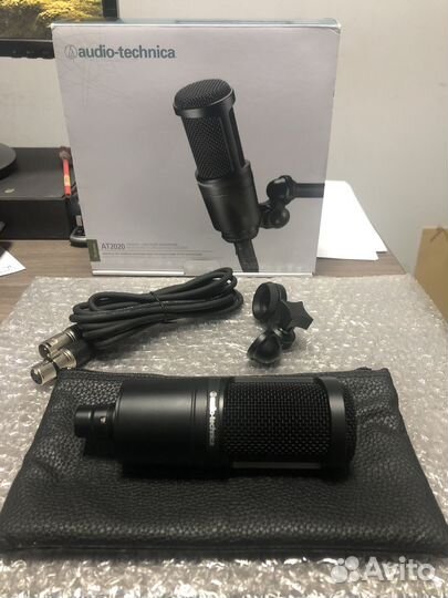 Карта Focusrite 2i2 + Audio-technika AT2020 xlr