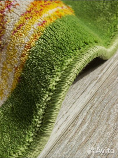 Ковер новый100100см