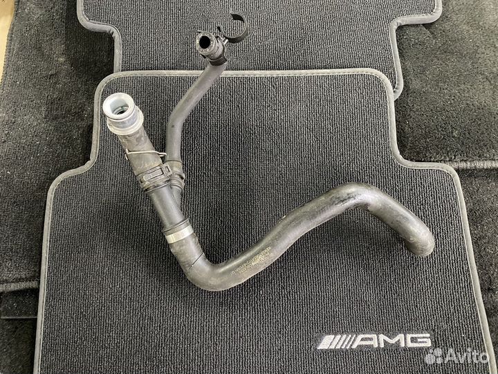 Патрубок шланг охлаждения Mercedes Benz оригинал
