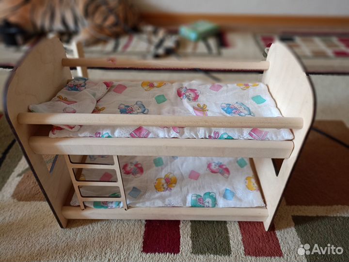 Кроватка для кукол двухярусная