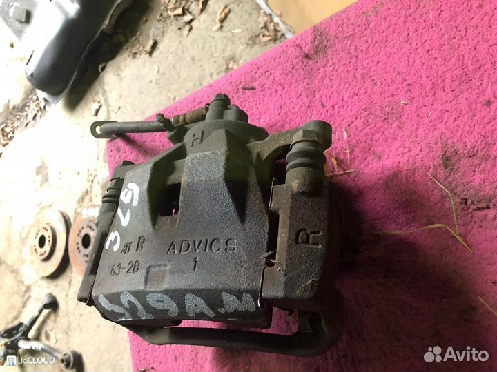 Суппорт на toyota camry ACV40