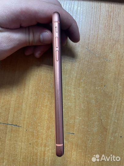 iPhone Xr, 64 ГБ